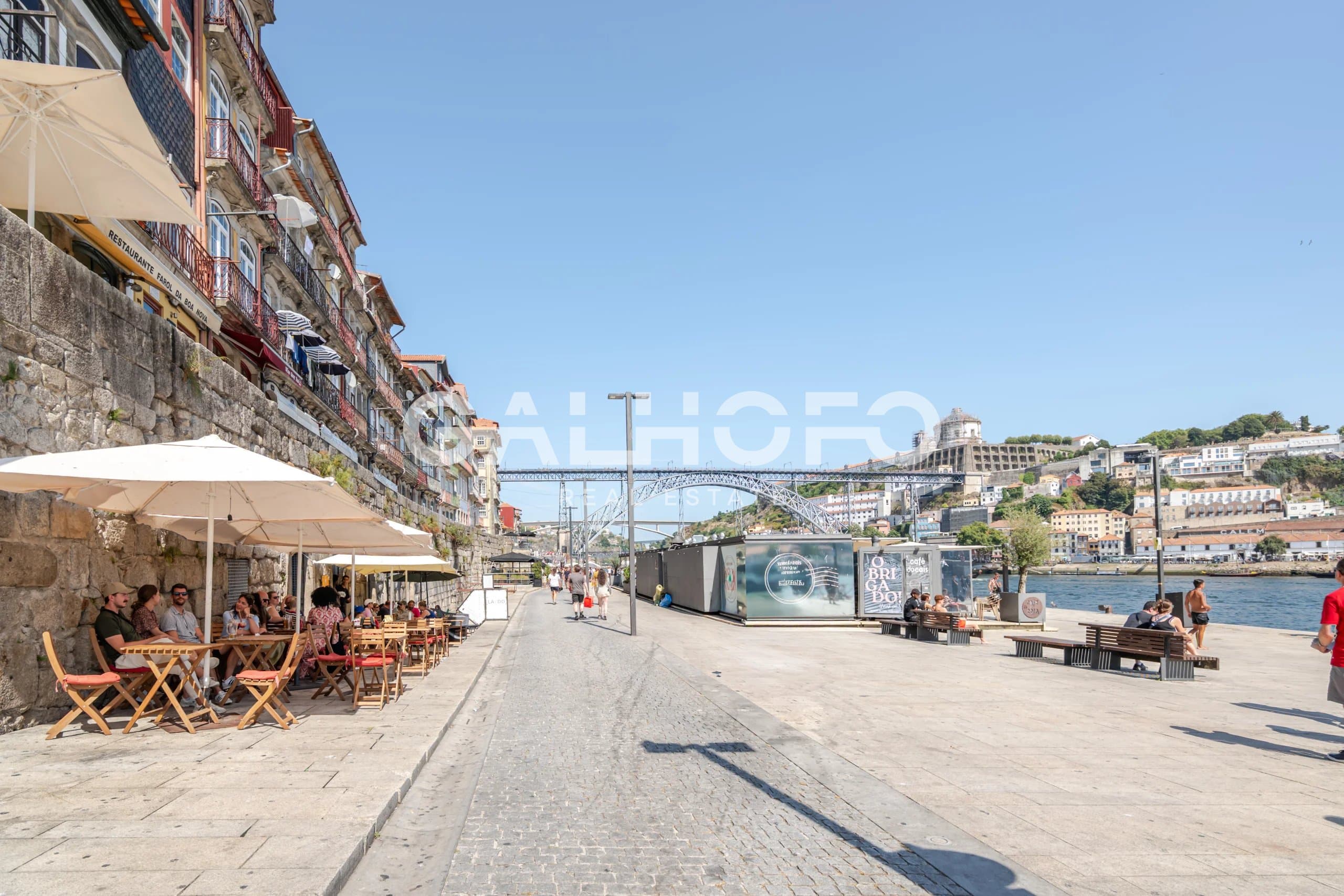 Espaço comercial para venda em Porto